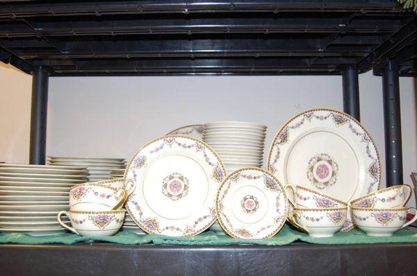 China & Dish Sets