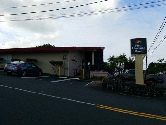 First Hawaiian Bank - Kealakekua Branch