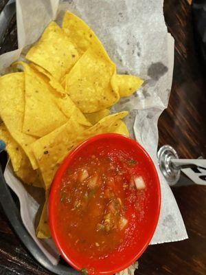 Chips and salsa - 5 stars