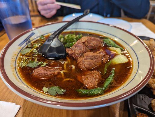 Braised beef noodle soup