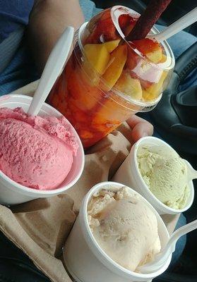 Mangonada, Snickers, Pistachio, & Strawberry - This is one of my favorite ice cream places to go.