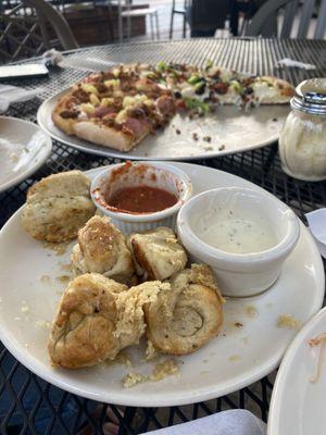 Garlic knots, tropical pig, and ranchero