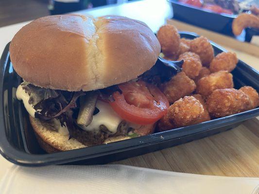 Cheeseburger & Tots