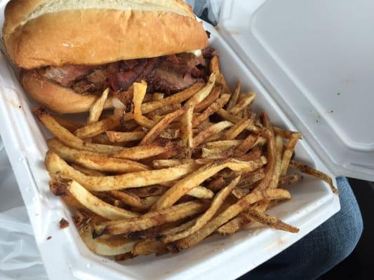 Brisket poorboy