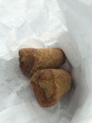 Philly cheesesteak egg rolls