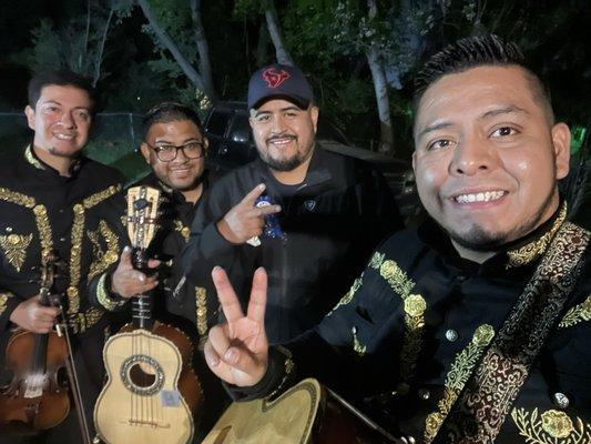 Mariachi Trio de Oro