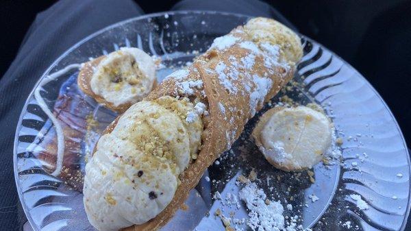 Pistachio Cannoli