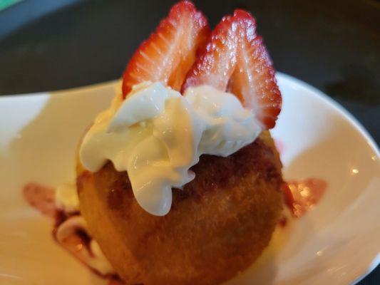 Vanilla fried ice cream... yummy!