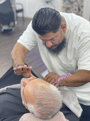 Straight razor shave by Steve