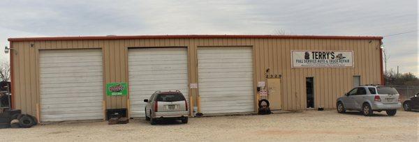 We are keeping the shop warm on cold winter days. If the gate is open we are open.