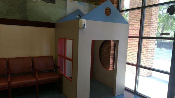 Cool playhouse idea for kids