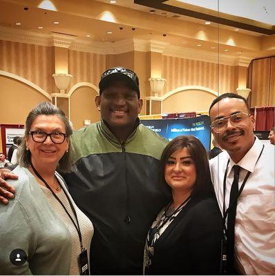 DR. OLAH, MR. DEREK KENNARD (RETIRED NFL), HEATHER AND T-JAY AT THE LAS VEGAS SLEEP APNEA SEMINAR