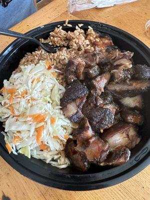 Jerk pork dinner to go