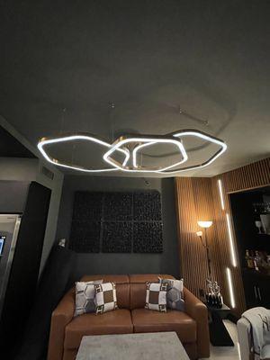 Decorative light installation