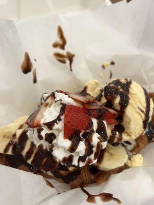 chocolate strawberry banana croffle