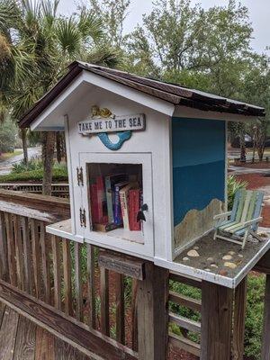 Little Free Library in Islanders Beach Park