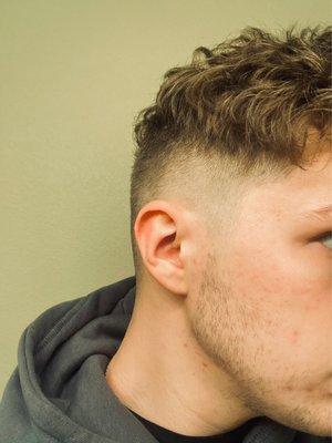 Product mid fade