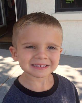 Rocco's pre-school precision cut !