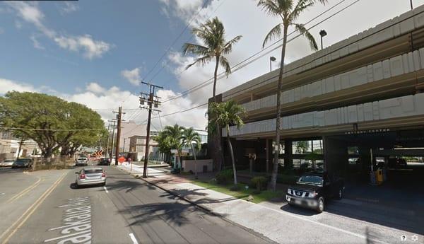 Street view on Kalakaua Avenue. If you head straight this way, it'll take you to Beretania Street.