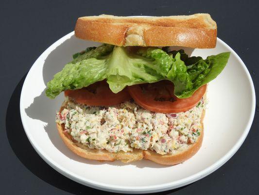 Best Seller... Tuna Salad Sandwich.
We use fresh tuna (Albacore), grilled & shredded. And mixed with vegetables & special housemade sauce.