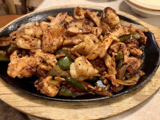 Chicken and Shrimp fajitas