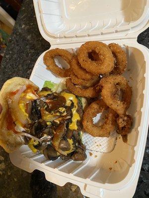 Mushroom burger with calamari