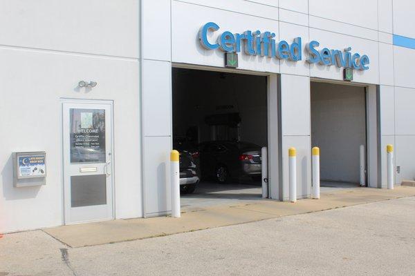 Service Entrance at 11100 W Metro Auto Mall for Griffin Chevrolet