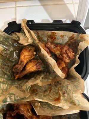 Unflavored wings. They all tasted the same, like regular chicken.