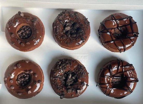 Chocolate protein donut bites