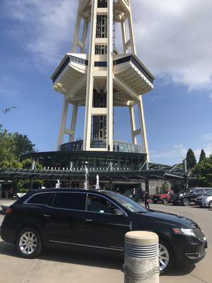 City Tours limo service in downtown Seattle.