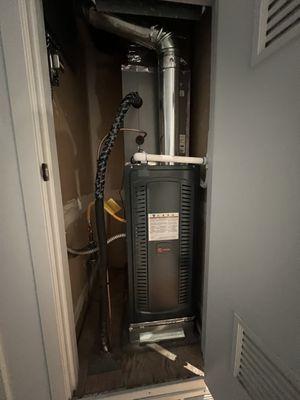 My super clean new furnace.