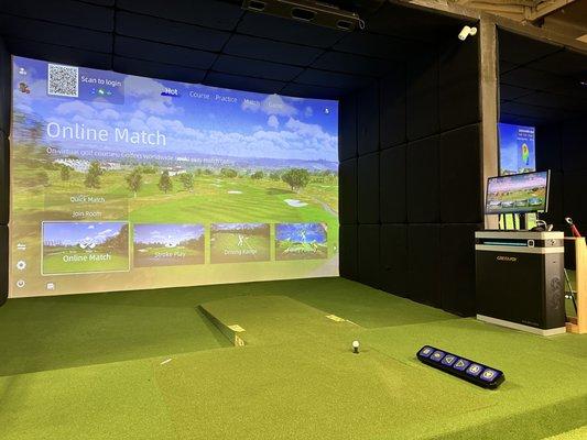 Our top-of-the-line S95 simulator, featuring the world's only intelligent 4-yard putting platform, with less than .2s latency!