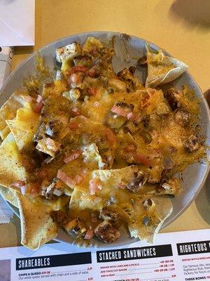 Smoked chicken nachos