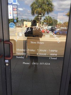 La Sand Dry Cleaners