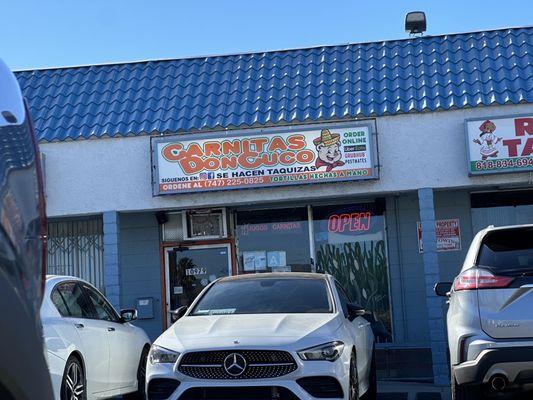 Carnitas Don Cuco storefront