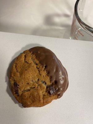 Chocolate dipped cookie