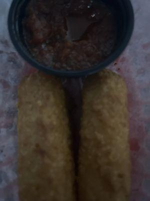 Mozzarella sticks comes with 6!