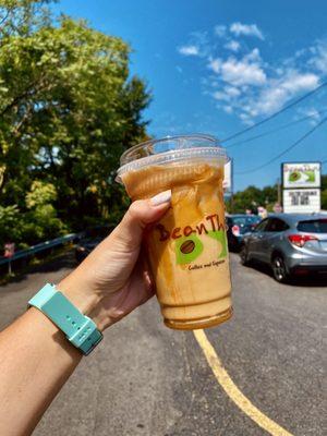 Iced caramel macchiato