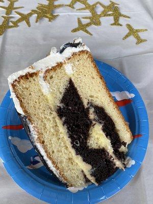 Marble cake with Bavarian cream filling