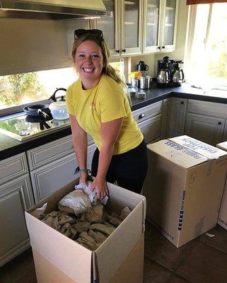 Packing up a kitchen nice & neat!