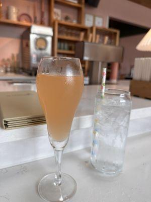 Grapefruit mimosa