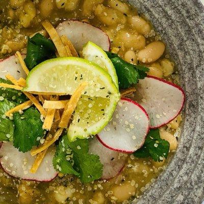 White Bean Pozole Chili w Cilantro + Hemp Seeds [Vegan] [Gluten Free]
 
 https://lkjy.in/t/0bqug