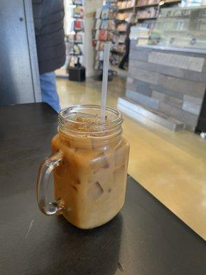 Iced vanilla latte