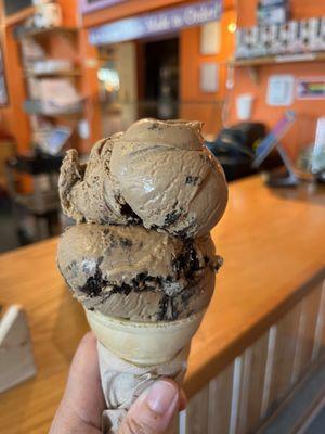 Mocha Oreo - 1 scoop!