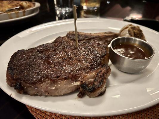 Cowboy Ribeye (20 oz)