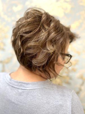 Back side of short hair cut (layers)