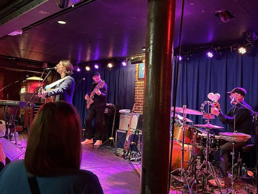 Duck Room At Blueberry Hill