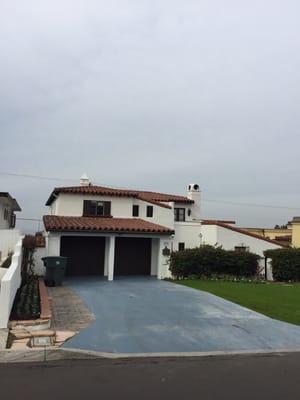 Tile roof in the Hollywood riviera