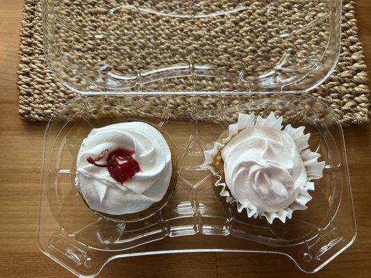 Dulce de Leche/Guava cupcake & Tres Leches cupcake