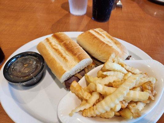 Prime rib on garlic bread